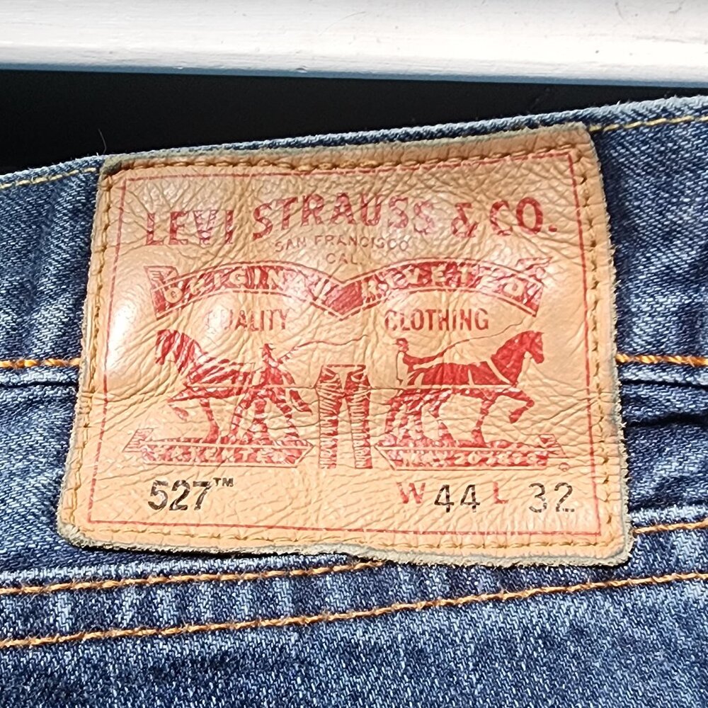 Men's levis 527 jeans size 44 x 32
